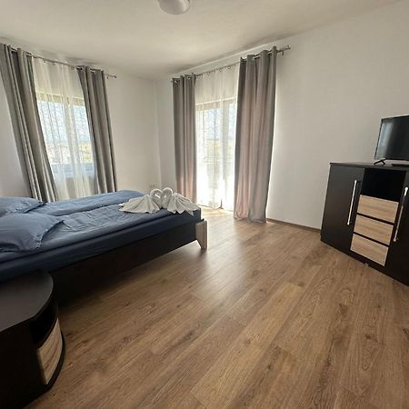 Dacia Apartments Себеш Екстер'єр фото